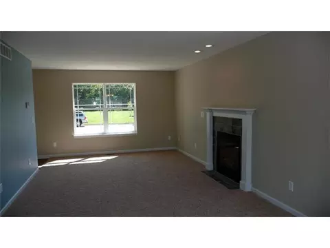 6740 Thunder Ln, Lansing, MI 48906 photo 8