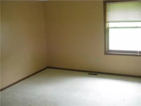 4858 Ballantine, Bath, MI 48808 photo 11