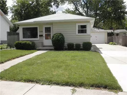 636 E Willard Ave, Lansing, MI 48910 photo 2