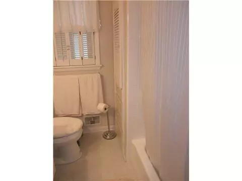 636 E Willard Ave, Lansing, MI 48910 photo 7