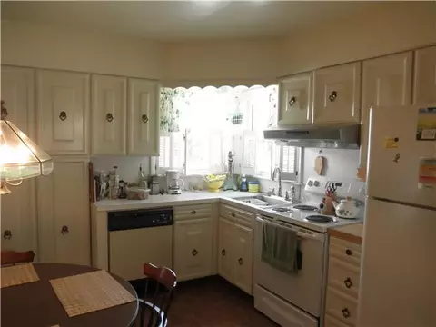 636 E Willard Ave, Lansing, MI 48910 photo 5