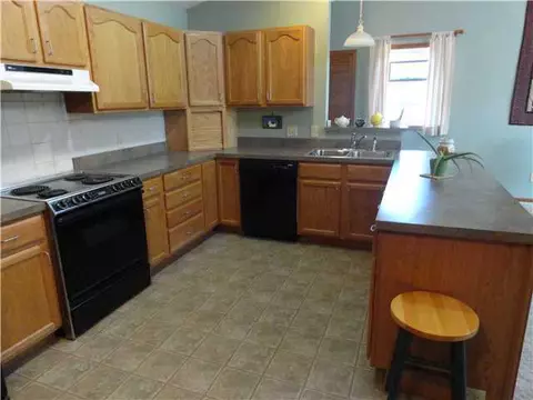 302 E Kent, Grand Ledge, MI 48837 photo 12
