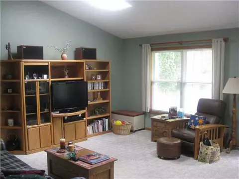 302 E Kent, Grand Ledge, MI 48837 photo 7
