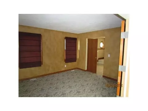 84 N Aurelius Rd, Mason, MI 48854 photo 9