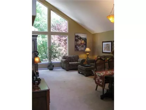 7923 Ashbrook Dr, Haslett, MI 48840 photo 2