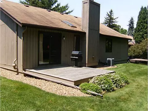 4482 Comanche Dr, Okemos, MI 48864 photo 4