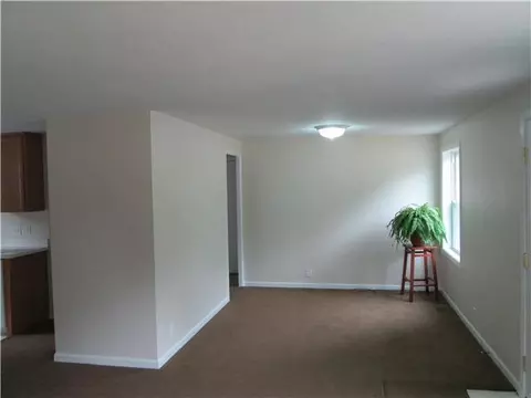2826 Timber, Lansing, MI 48917 photo 4