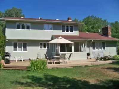 3869 Binghampton Dr, Okemos, MI 48864 photo 2