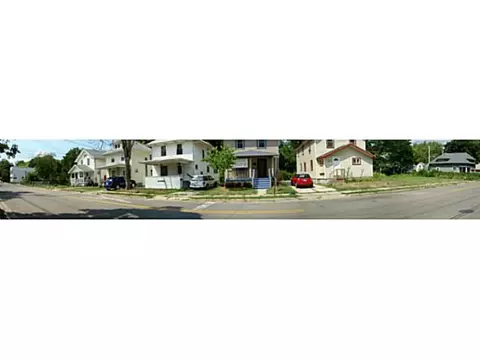 847 Baker St, Lansing, MI 48910 photo 24
