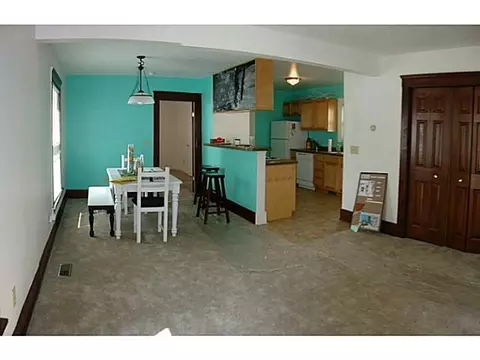 847 Baker St, Lansing, MI 48910 photo 10