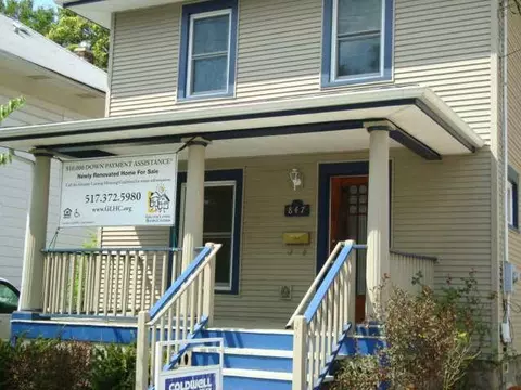 847 Baker St, Lansing, MI 48910 photo 3