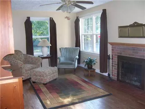 727 Smith Ave, Lansing, MI 48910 photo 3