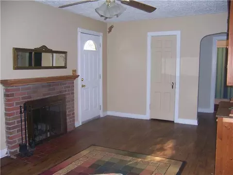 727 Smith Ave, Lansing, MI 48910 photo 4