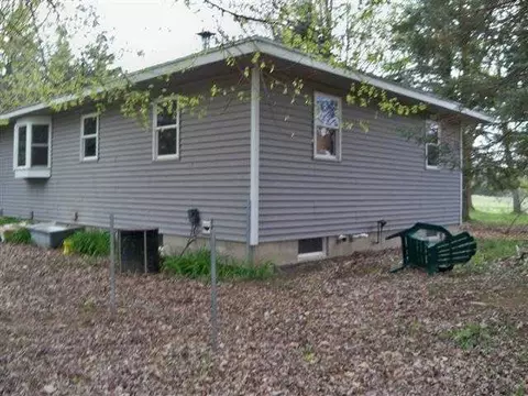 11007 Babcock, Bath, MI 48808 photo 1