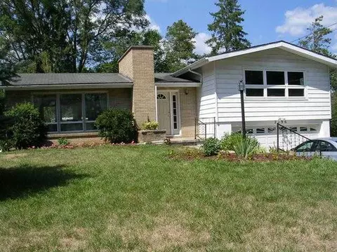 2196 Kent, Okemos, MI 48864 photo 1
