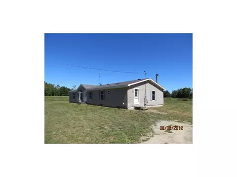 10063 E Add Rd, Carson City, MI 48811 photo 3