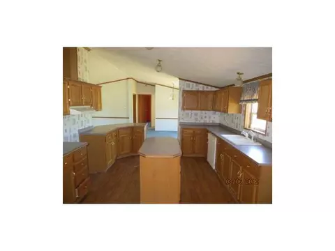 10063 E Add Rd, Carson City, MI 48811 photo 5