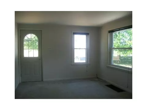 1039 W Solon Rd, Dewitt, MI 48820 photo 2