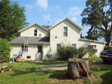 308 E Railroad St, Saint Johns, MI 48879 photo 2
