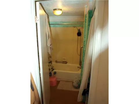 308 E Railroad St, Saint Johns, MI 48879 photo 8
