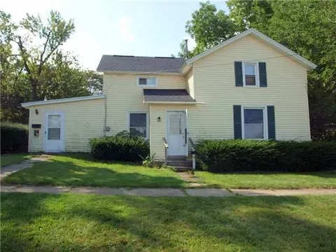 308 E Railroad St, Saint Johns, MI 48879 photo 1