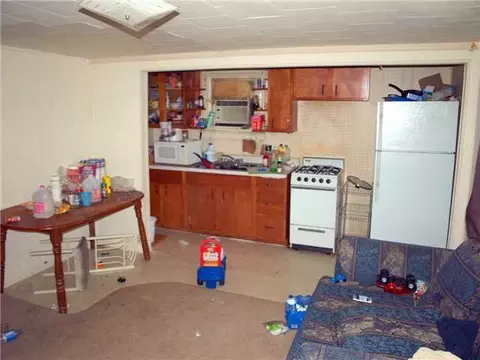308 E Railroad St, Saint Johns, MI 48879 photo 4