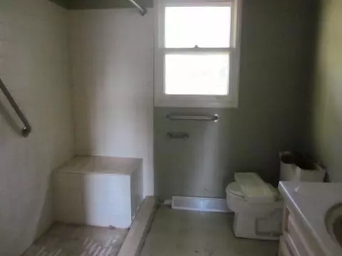 1095 Barry, Haslett, MI 48840 photo 8