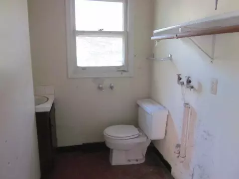 1095 Barry, Haslett, MI 48840 photo 9
