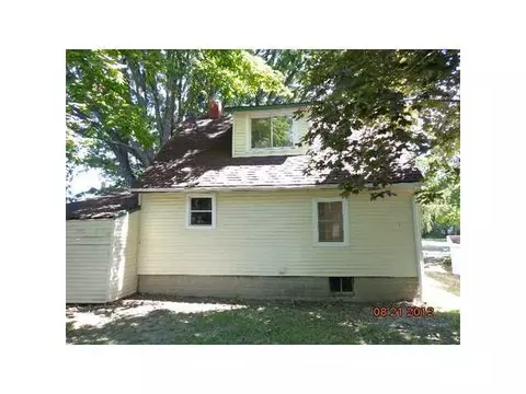 325 Howe St, Lansing, MI 48915 photo 2