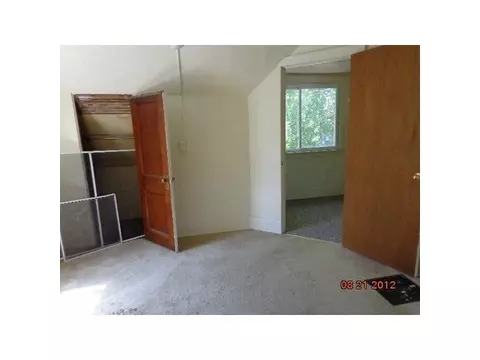 325 Howe St, Lansing, MI 48915 photo 5
