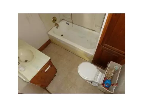 325 Howe St, Lansing, MI 48915 photo 3