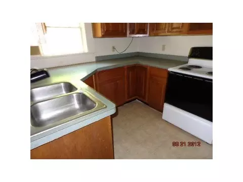 325 Howe St, Lansing, MI 48915 photo 7