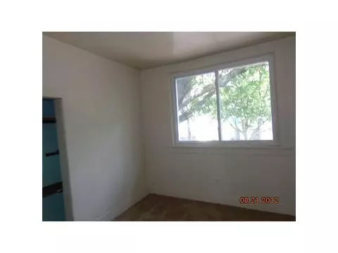 325 Howe St, Lansing, MI 48915 photo 6