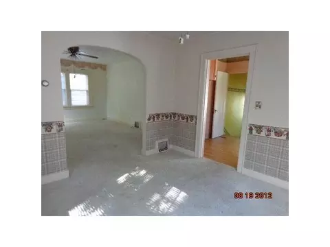 2123 Lyons, Lansing, MI 48910 photo 8