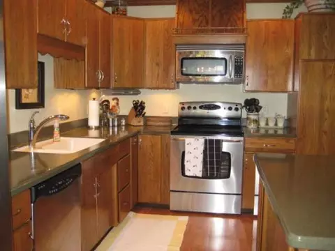 1008 Elmwood, Dewitt, MI 48820 photo 6