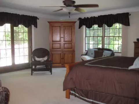 1008 Elmwood, Dewitt, MI 48820 photo 9