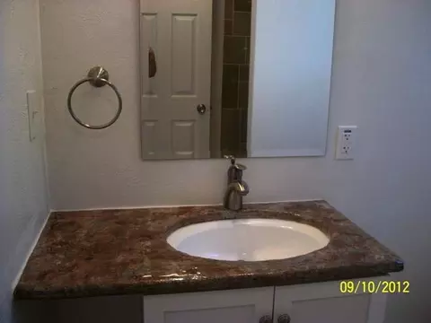 300 E Cavanaugh, Lansing, MI 48910 photo 4