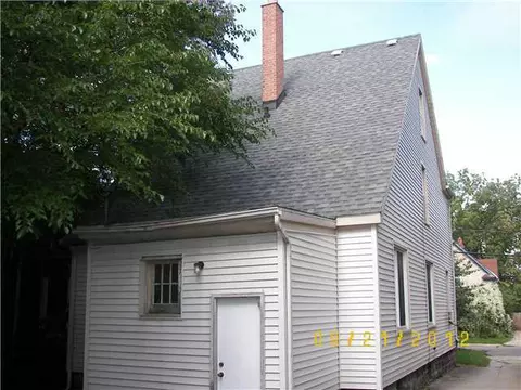 109 W Maple, Lansing, MI 48906 photo 2