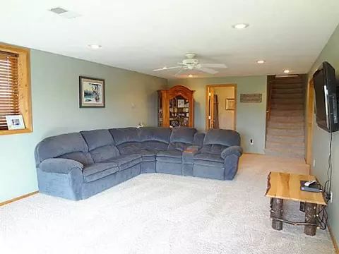 8934 S S Grv, Dewitt, MI 48820 photo 13