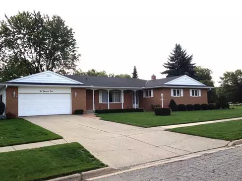 1021 Bennington, Lansing, MI 48917 photo 1