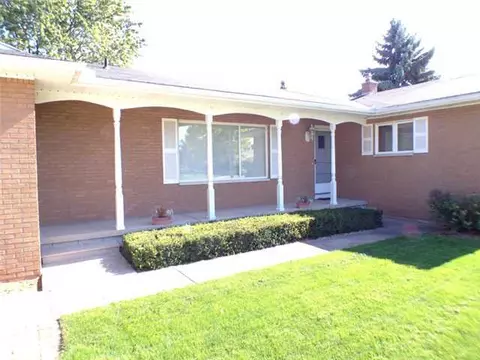 1021 Bennington, Lansing, MI 48917 photo 2