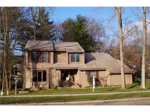 6022 Oak Park Trl, Haslett, MI 48840 photo 1