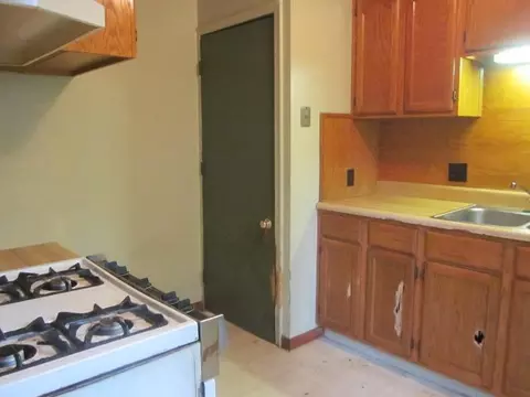 5872 Edson, Haslett, MI 48840 photo 3