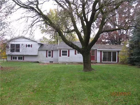 3476 Bath Rd, Perry, MI 48872 photo 2
