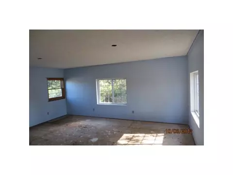 9737 E Pakes Rd, Crystal, MI 48818 photo 5