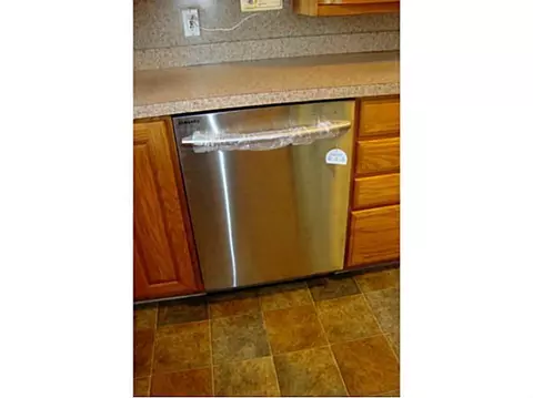 3141 Cedarbrook Ave, Lansing, MI 48910 photo 4
