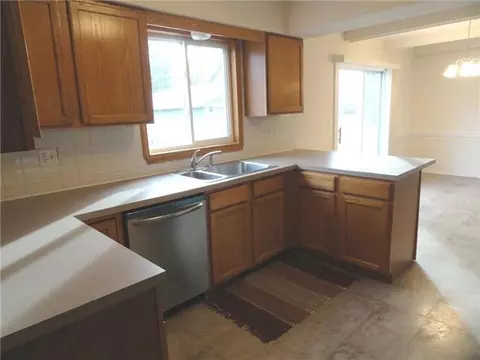 4613 Addison Rd, Lansing, MI 48917 photo 9