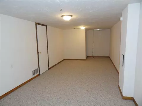 4613 Addison Rd, Lansing, MI 48917 photo 18