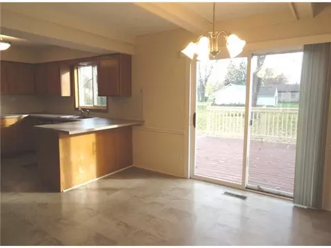 4613 Addison Rd, Lansing, MI 48917 photo 4