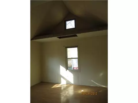 637 Robert St, Lansing, MI 48910 photo 5